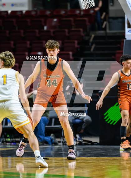 Thumbnail 2 in Bishop Kelly vs. Ridgevue (IHSAA 4A District III Final) photogallery.
