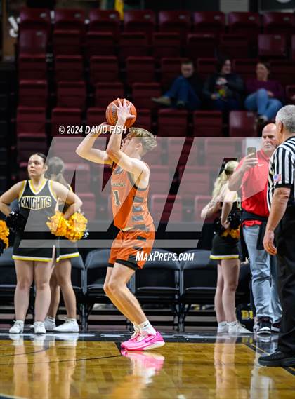 Thumbnail 2 in Bishop Kelly vs. Ridgevue (IHSAA 4A District III Final) photogallery.