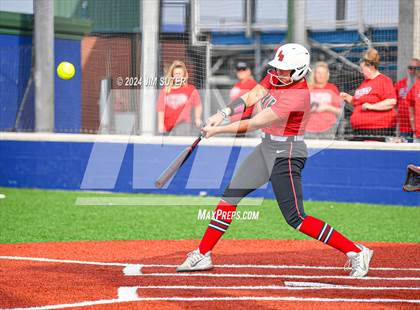 Thumbnail 1 in Magnolia West vs Lake Belton (UIL 5A Region III Bi-District) photogallery.