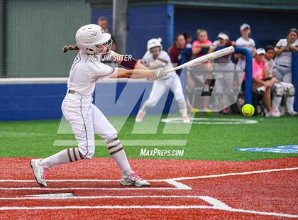 Thumbnail 3 in Magnolia West vs Lake Belton (UIL 5A Region III Bi-District) photogallery.