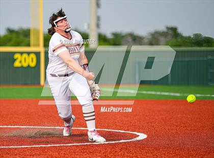 Thumbnail 3 in Magnolia West vs Lake Belton (UIL 5A Region III Bi-District) photogallery.
