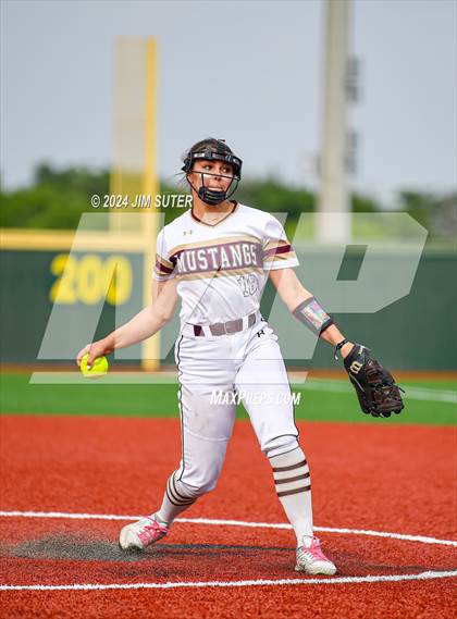 Thumbnail 2 in Magnolia West vs Lake Belton (UIL 5A Region III Bi-District) photogallery.