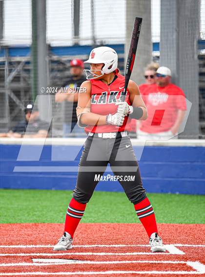 Thumbnail 2 in Magnolia West vs Lake Belton (UIL 5A Region III Bi-District) photogallery.