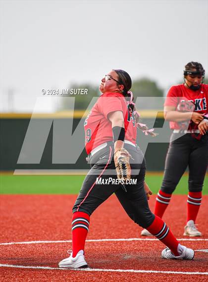 Thumbnail 2 in Magnolia West vs Lake Belton (UIL 5A Region III Bi-District) photogallery.