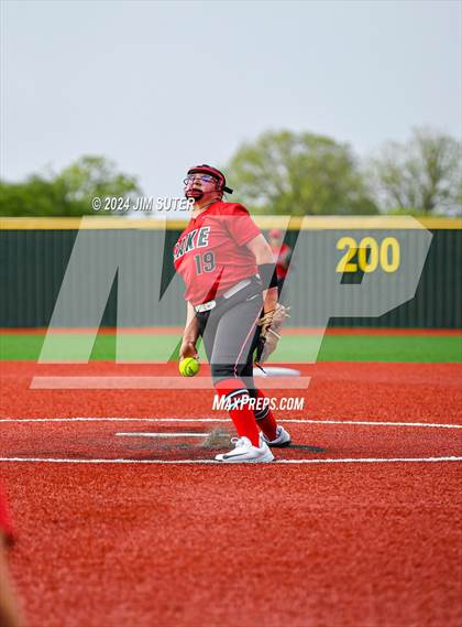 Thumbnail 2 in Magnolia West vs Lake Belton (UIL 5A Region III Bi-District) photogallery.