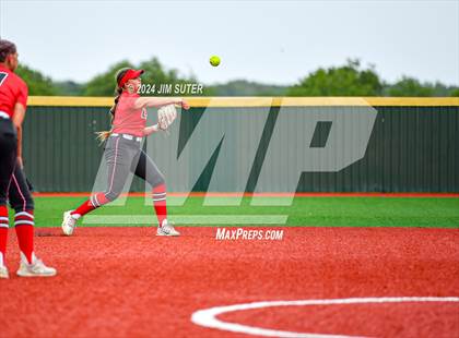 Thumbnail 3 in Magnolia West vs Lake Belton (UIL 5A Region III Bi-District) photogallery.