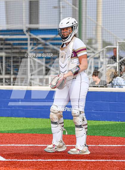 Thumbnail 3 in Magnolia West vs Lake Belton (UIL 5A Region III Bi-District) photogallery.