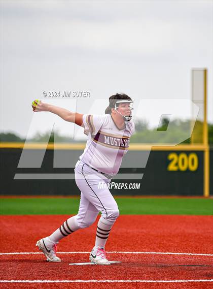 Thumbnail 2 in Magnolia West vs Lake Belton (UIL 5A Region III Bi-District) photogallery.