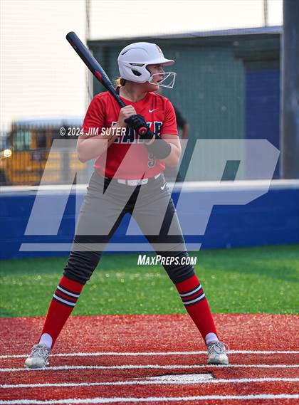 Thumbnail 2 in Magnolia West vs Lake Belton (UIL 5A Region III Bi-District) photogallery.