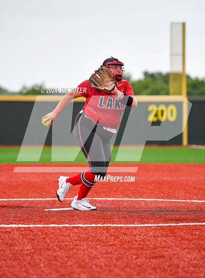 Thumbnail 1 in Magnolia West vs Lake Belton (UIL 5A Region III Bi-District) photogallery.