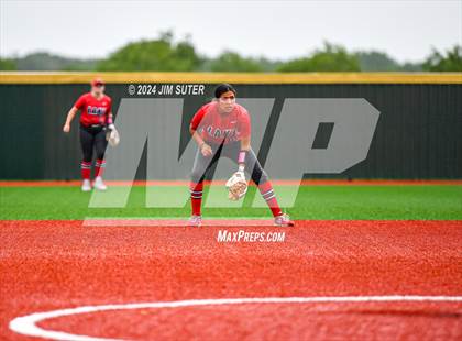 Thumbnail 3 in Magnolia West vs Lake Belton (UIL 5A Region III Bi-District) photogallery.