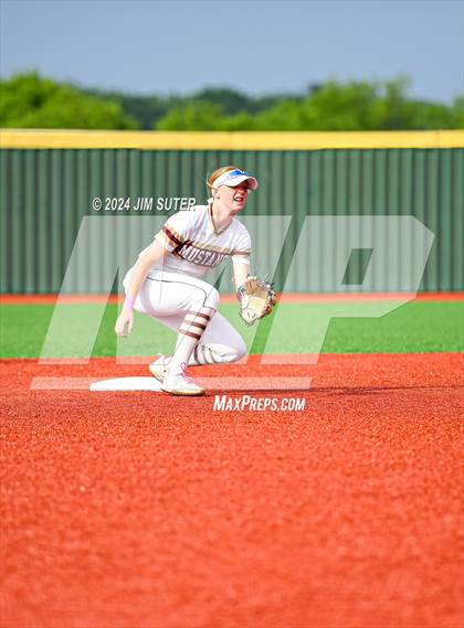 Thumbnail 1 in Magnolia West vs Lake Belton (UIL 5A Region III Bi-District) photogallery.
