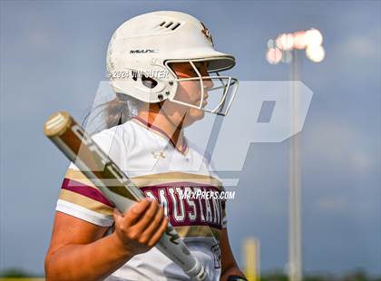 Thumbnail 2 in Magnolia West vs Lake Belton (UIL 5A Region III Bi-District) photogallery.