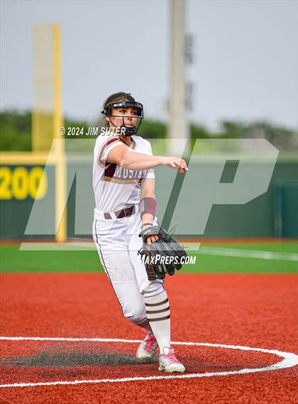 Thumbnail 3 in Magnolia West vs Lake Belton (UIL 5A Region III Bi-District) photogallery.