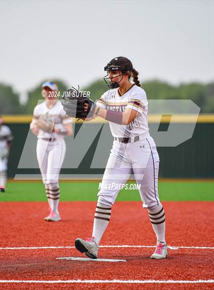 Thumbnail 1 in Magnolia West vs Lake Belton (UIL 5A Region III Bi-District) photogallery.