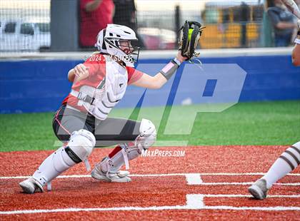 Thumbnail 1 in Magnolia West vs Lake Belton (UIL 5A Region III Bi-District) photogallery.