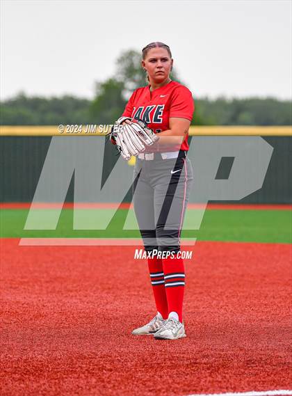 Thumbnail 2 in Magnolia West vs Lake Belton (UIL 5A Region III Bi-District) photogallery.