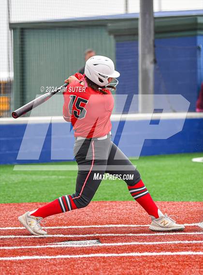 Thumbnail 2 in Magnolia West vs Lake Belton (UIL 5A Region III Bi-District) photogallery.