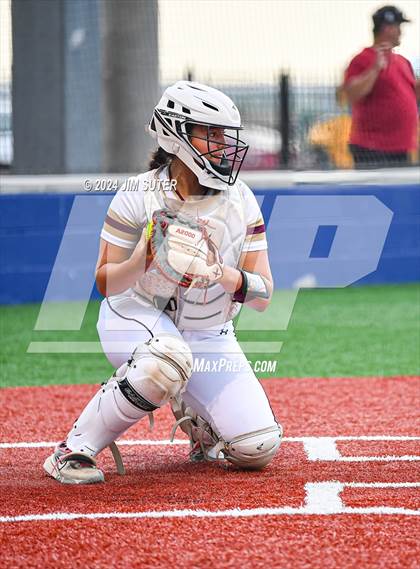Thumbnail 1 in Magnolia West vs Lake Belton (UIL 5A Region III Bi-District) photogallery.