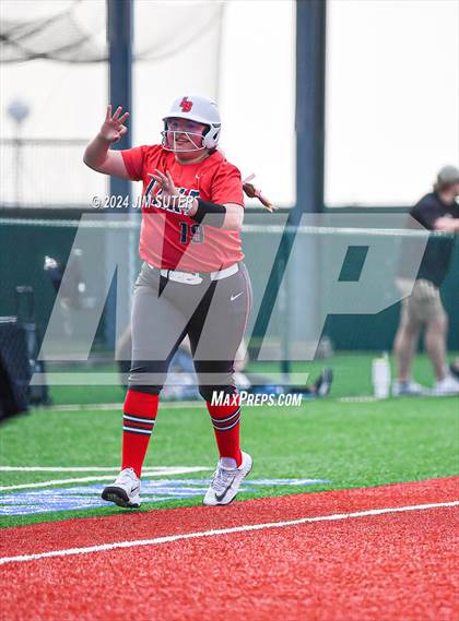 Thumbnail 3 in Magnolia West vs Lake Belton (UIL 5A Region III Bi-District) photogallery.