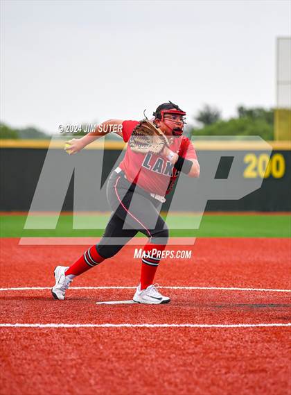 Thumbnail 3 in Magnolia West vs Lake Belton (UIL 5A Region III Bi-District) photogallery.