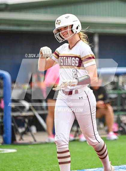 Thumbnail 3 in Magnolia West vs Lake Belton (UIL 5A Region III Bi-District) photogallery.