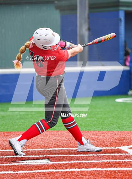 Thumbnail 1 in Magnolia West vs Lake Belton (UIL 5A Region III Bi-District) photogallery.