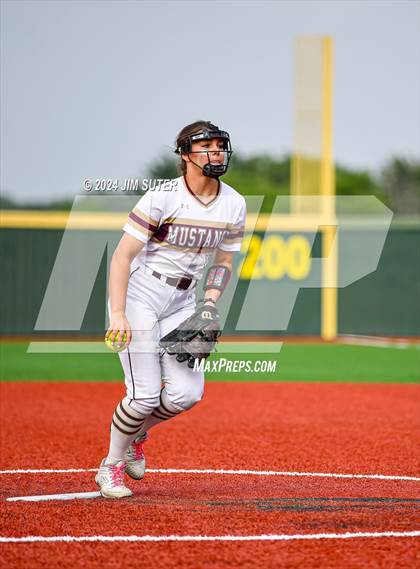 Thumbnail 1 in Magnolia West vs Lake Belton (UIL 5A Region III Bi-District) photogallery.