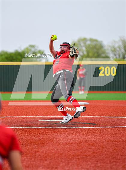 Thumbnail 3 in Magnolia West vs Lake Belton (UIL 5A Region III Bi-District) photogallery.