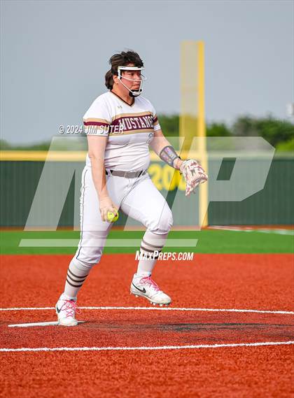 Thumbnail 2 in Magnolia West vs Lake Belton (UIL 5A Region III Bi-District) photogallery.