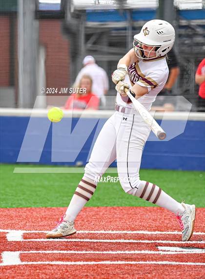 Thumbnail 1 in Magnolia West vs Lake Belton (UIL 5A Region III Bi-District) photogallery.