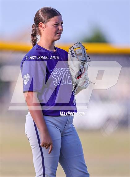 Thumbnail 1 in Purnell Swett @ Gray's Creek (United 8 Conference Tournament - Semi-Finals) photogallery.