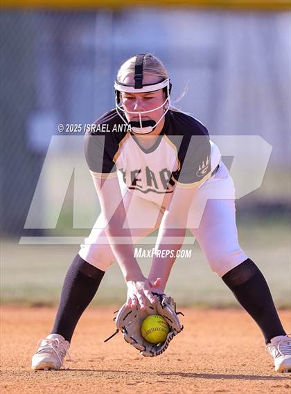 Thumbnail 1 in Purnell Swett @ Gray's Creek (United 8 Conference Tournament - Semi-Finals) photogallery.
