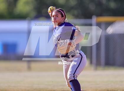 Thumbnail 1 in Purnell Swett @ Gray's Creek (United 8 Conference Tournament - Semi-Finals) photogallery.