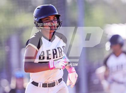 Thumbnail 1 in Purnell Swett @ Gray's Creek (United 8 Conference Tournament - Semi-Finals) photogallery.