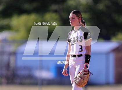 Thumbnail 2 in Purnell Swett @ Gray's Creek (United 8 Conference Tournament - Semi-Finals) photogallery.