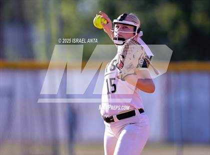 Thumbnail 3 in Purnell Swett @ Gray's Creek (United 8 Conference Tournament - Semi-Finals) photogallery.