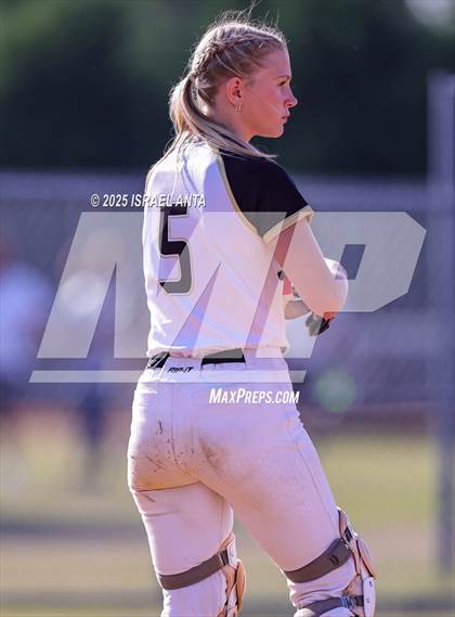 Thumbnail 1 in Purnell Swett @ Gray's Creek (United 8 Conference Tournament - Semi-Finals) photogallery.