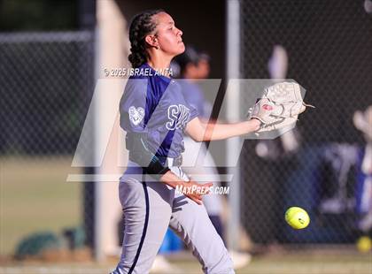 Thumbnail 2 in Purnell Swett @ Gray's Creek (United 8 Conference Tournament - Semi-Finals) photogallery.