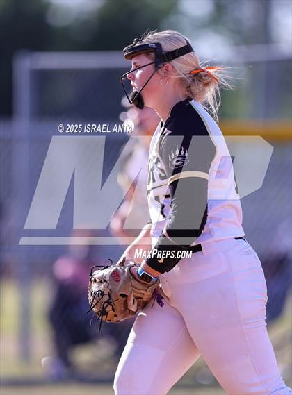 Thumbnail 1 in Purnell Swett @ Gray's Creek (United 8 Conference Tournament - Semi-Finals) photogallery.