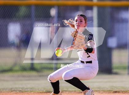 Thumbnail 3 in Purnell Swett @ Gray's Creek (United 8 Conference Tournament - Semi-Finals) photogallery.
