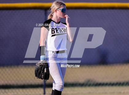 Thumbnail 1 in Purnell Swett @ Gray's Creek (United 8 Conference Tournament - Semi-Finals) photogallery.