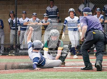 Thumbnail 2 in Howell vs Red Bank Catholic photogallery.