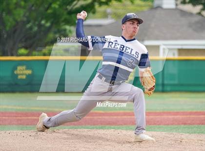 Thumbnail 3 in Howell vs Red Bank Catholic photogallery.
