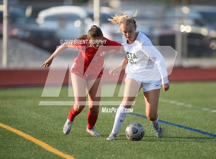 Thumbnail 3 in Mountain Vista @ Brighton (CHSAA 5A Playoffs - Rd 1) photogallery.
