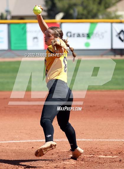 Thumbnail 3 in Gilbert vs Horizon (Desert Mountain Tournament) photogallery.