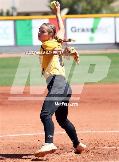 Thumbnail 2 in Gilbert vs Horizon (Desert Mountain Tournament) photogallery.