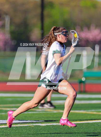 Thumbnail 2 in Commack vs William Floyd photogallery.