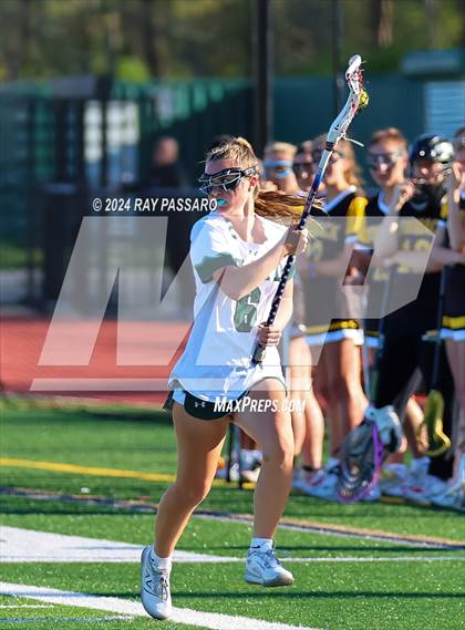 Thumbnail 3 in Commack vs William Floyd photogallery.