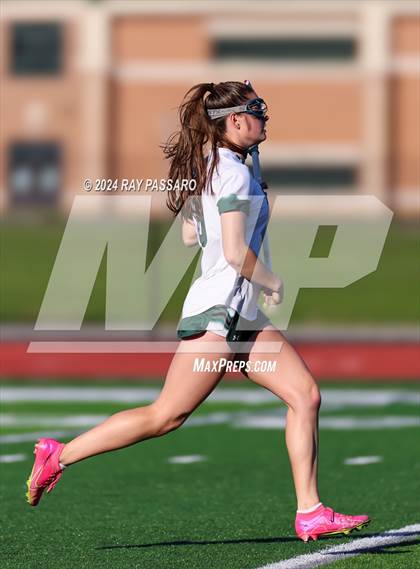 Thumbnail 3 in Commack vs William Floyd photogallery.